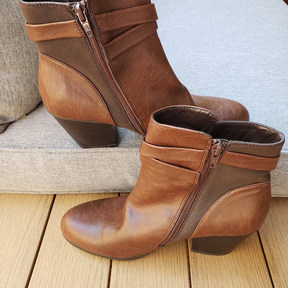 BNWoT AEROSOLES INVITATION rustic earthy brown (9) heel boots - Picture 7 of 8